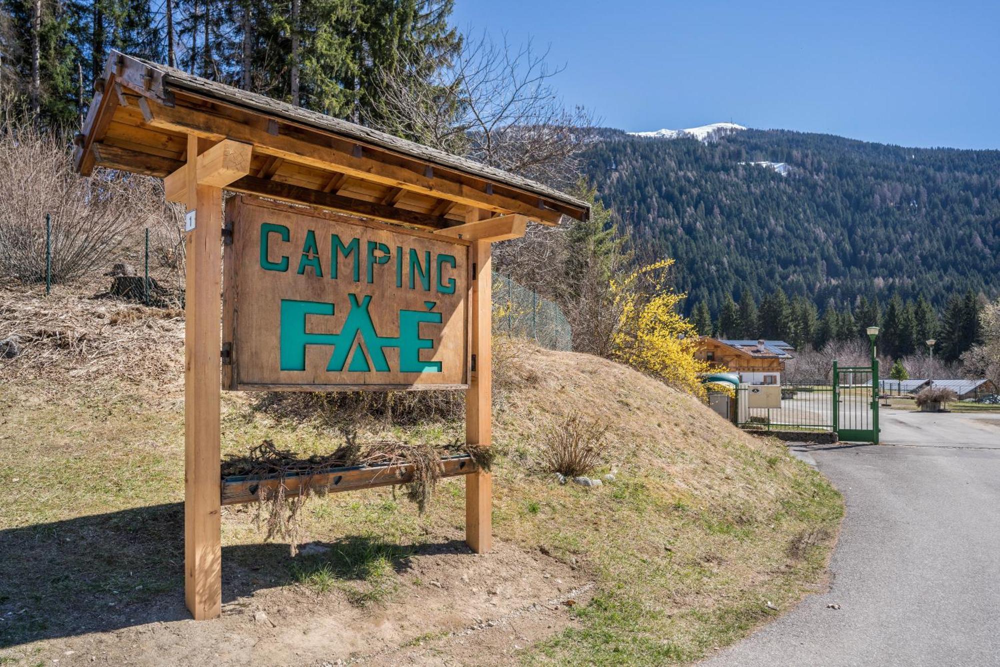 Chalet Camping Fae 1 มาดอนนาดีกัมปิโญ ภายนอก รูปภาพ